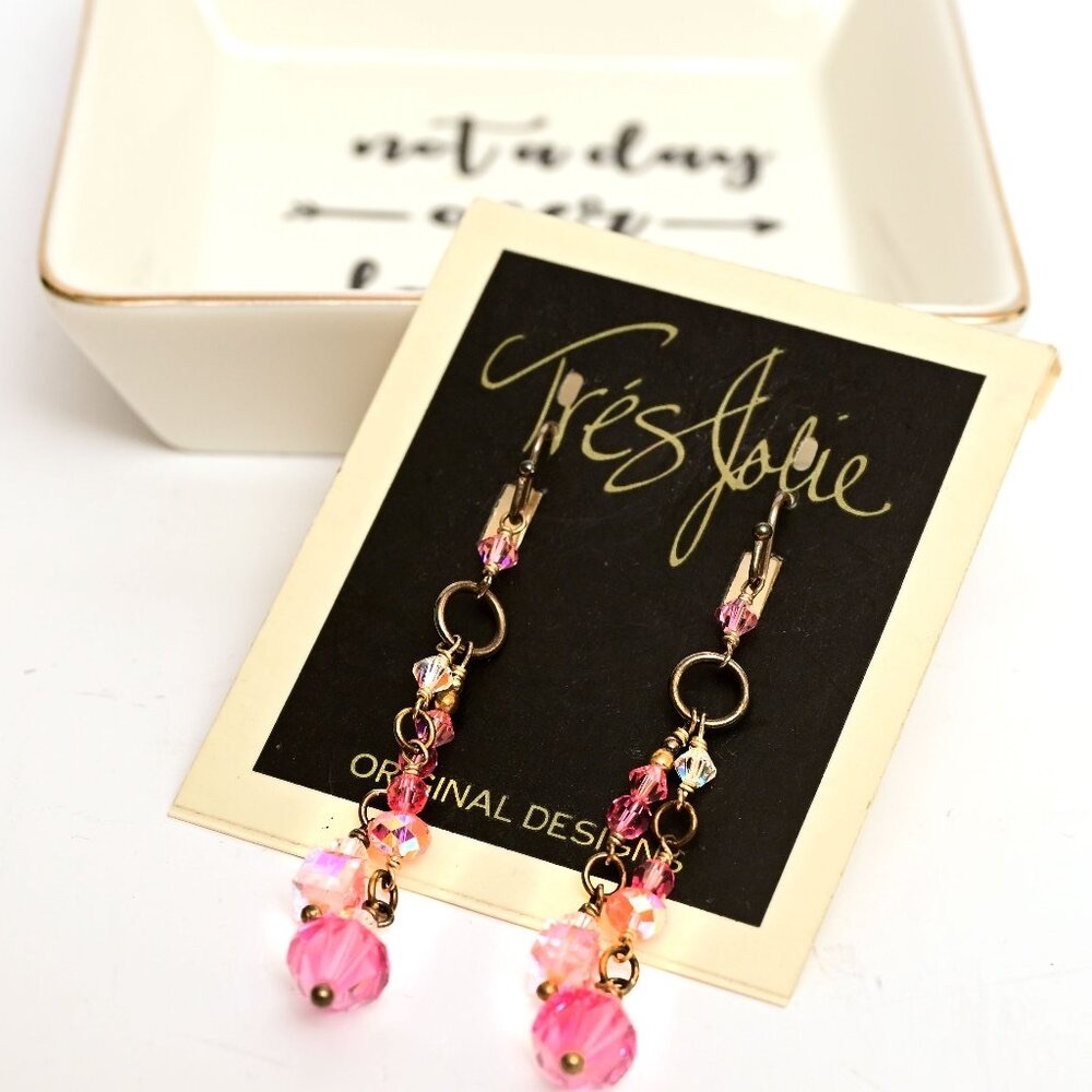 TRES JOLIE, Gorgeous Crystal Dangle Earrings from Estate - Picture 3 of 6